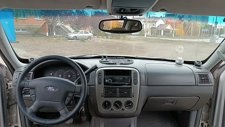 Ford Explorer, 2005г, полный привод, автомат