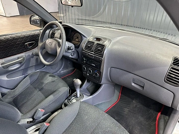 Hyundai Accent, 2008г, передний привод, автомат