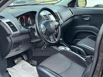Peugeot 4007, 2009г, полный привод, вариатор