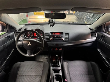 Mitsubishi Lancer, 2009г, передний привод, автомат