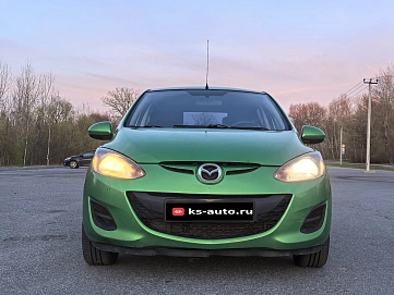 Mazda 2, 2011г., передний привод, автомат