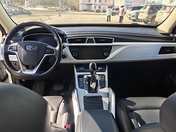 Geely Atlas, 2018г, полный привод, автомат