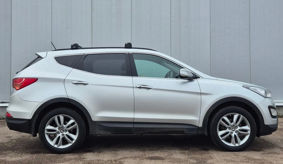 Hyundai Santa Fe, 2012г., полный привод, автомат
