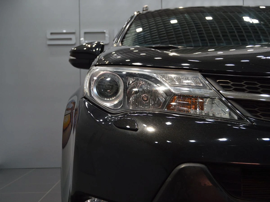 Toyota RAV4, 2014г., полный привод, вариатор