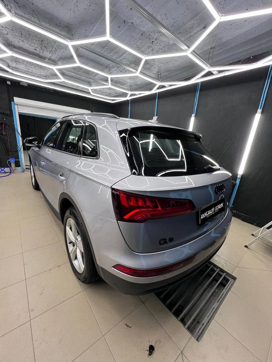 Audi Q5, 2018г., полный привод, робот