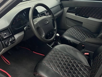 Lada (ВАЗ) Priora, 2010г, передний привод, механика