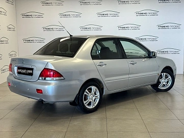 Mitsubishi Lancer, 2003г, передний привод, автомат