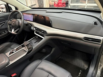 Changan UNI-T, 2023г, передний привод, робот