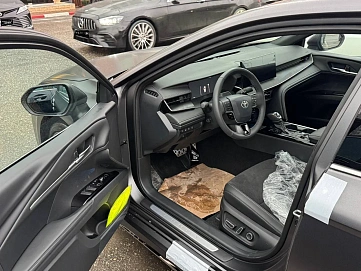 Toyota Camry, 2025г, передний привод, вариатор
