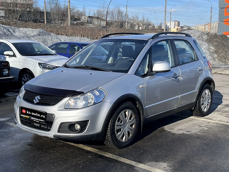Suzuki SX4, 2010г., передний привод, автомат