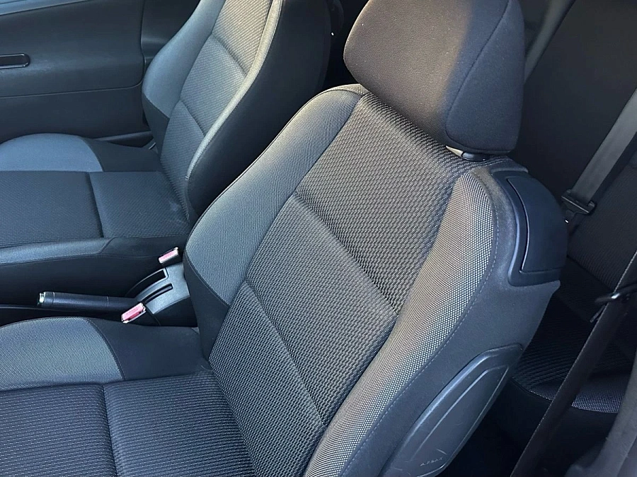 Peugeot 207, 2009г., передний привод, робот