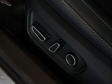 Toyota Camry, 2024г, передний привод, вариатор