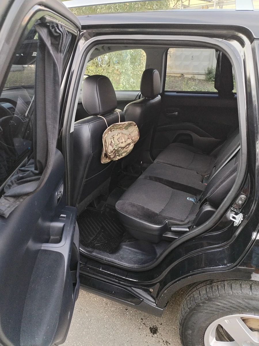 Citroen C-Crosser, 2011г., передний привод, вариатор