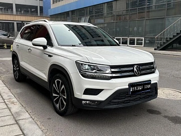 Volkswagen Tharu, 2022г, передний привод, робот