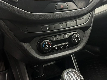 Lada (ВАЗ) Vesta, 2019г, передний привод, механика