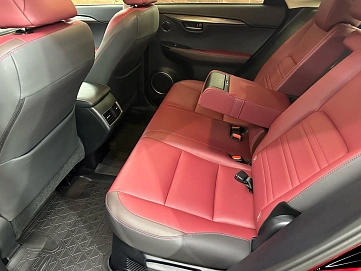 Lexus NX, 2017г, полный привод, вариатор