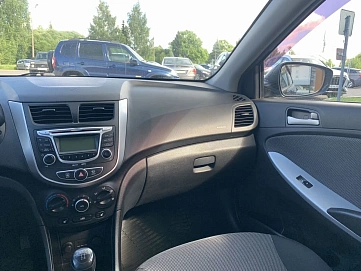 Hyundai Solaris, 2013г., передний привод, механика