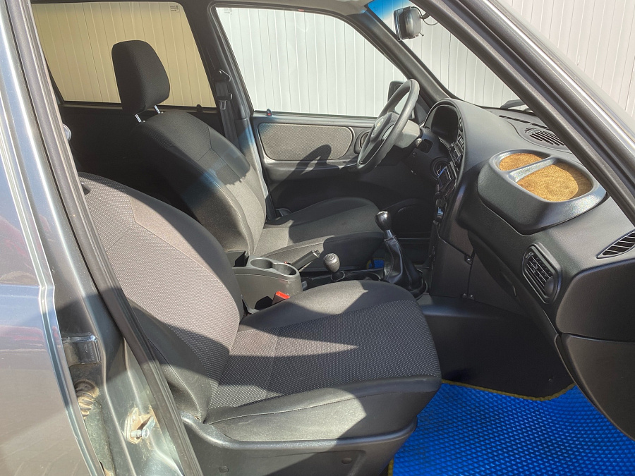 Chevrolet Niva, 2017г., полный привод, механика