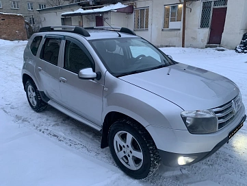 Renault Duster, 2012г, полный привод, механика