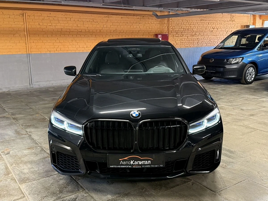 BMW , 2021г.