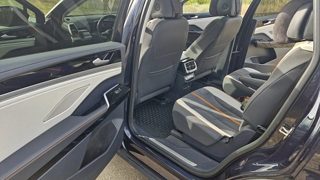 Volkswagen ID.6, 2022г, задний привод, автомат