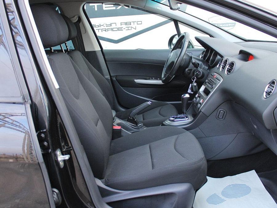 Peugeot 408, 2014г., передний привод, автомат