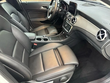 Mercedes-Benz , 2019г., полный привод, робот