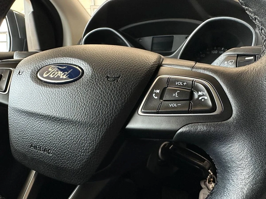Ford Focus, 2017г., передний привод, робот