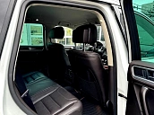 Volkswagen Touareg, 2017г., полный привод, автомат