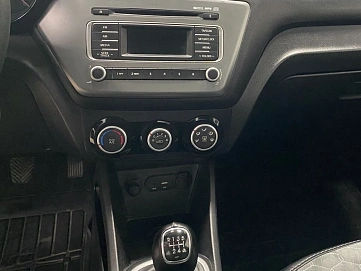 Kia Rio, 2016г, передний привод, механика