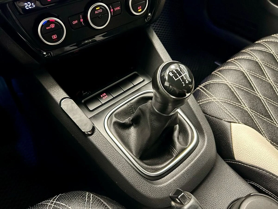 Volkswagen Jetta, 2014г., передний привод, механика
