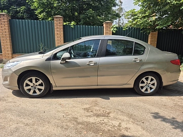 Peugeot 408, 2012г, передний привод, автомат