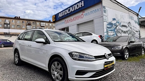 Volkswagen Golf, 2019г, передний привод, робот