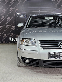 Volkswagen Passat, 2005г, передний привод, автомат