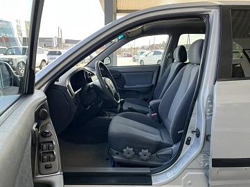 Hyundai Elantra, 2006г, передний привод, механика