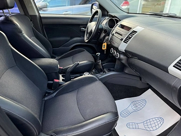 Peugeot 4007, 2008г, полный привод, механика