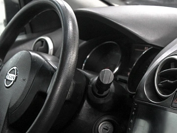 Nissan Qashqai, 2012г, передний привод, механика