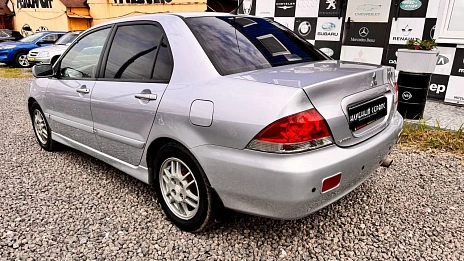 Mitsubishi Lancer, 2005г, передний привод, механика