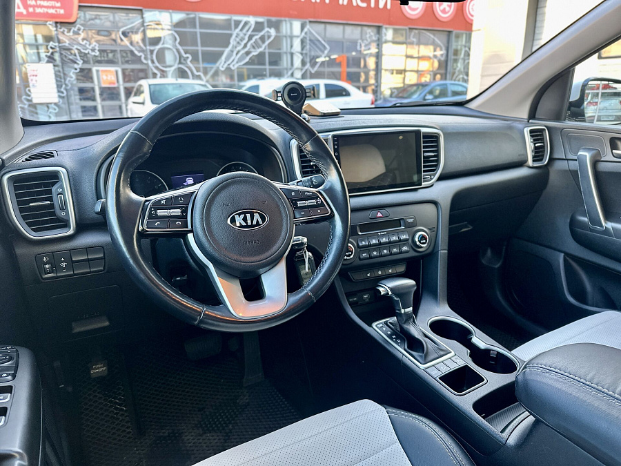 Kia Sportage, 2019г., передний привод, автомат