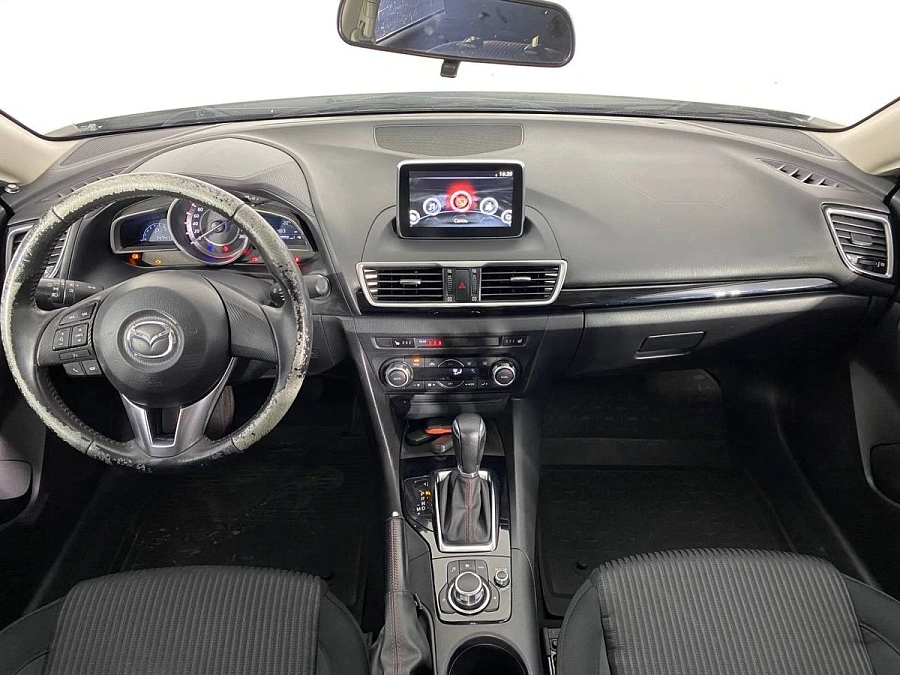 Mazda 3, 2016г., передний привод, автомат