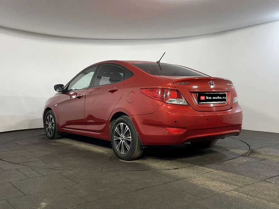 Hyundai Solaris, 2012г., передний привод, автомат