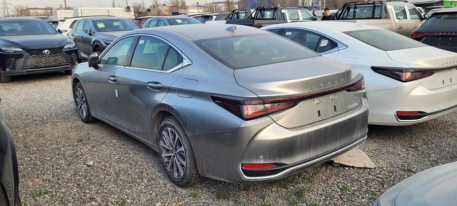 Lexus ES, 2025г., передний привод, вариатор