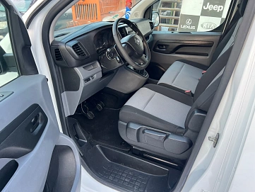 Opel Vivaro, 2020г, передний привод, механика