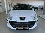 Peugeot 308, 2010г., передний привод, автомат