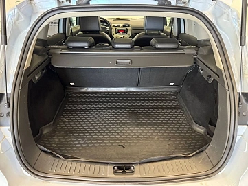 Ford Kuga, 2011г, передний привод, автомат