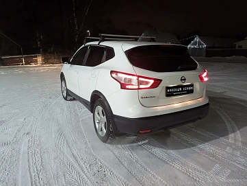 Nissan Qashqai, 2015г, полный привод, вариатор