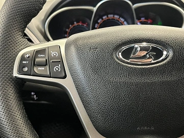 Lada (ВАЗ) Vesta, 2017г, передний привод, механика