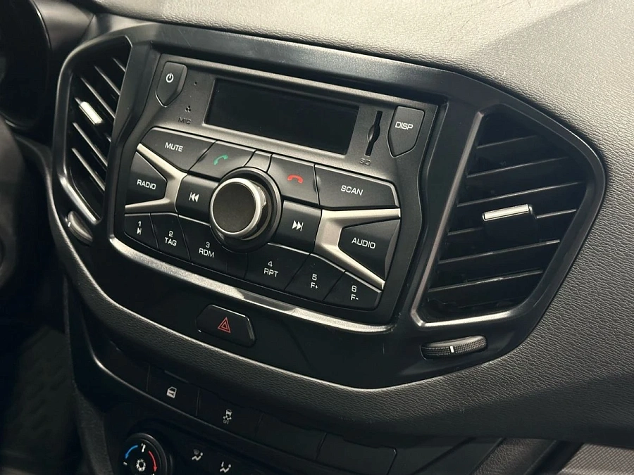 Lada (ВАЗ) Vesta, 2019г., передний привод, механика