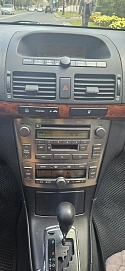 Toyota Avensis, 2004г, передний привод, автомат