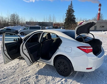 Toyota Corolla, 2016г, передний привод, вариатор